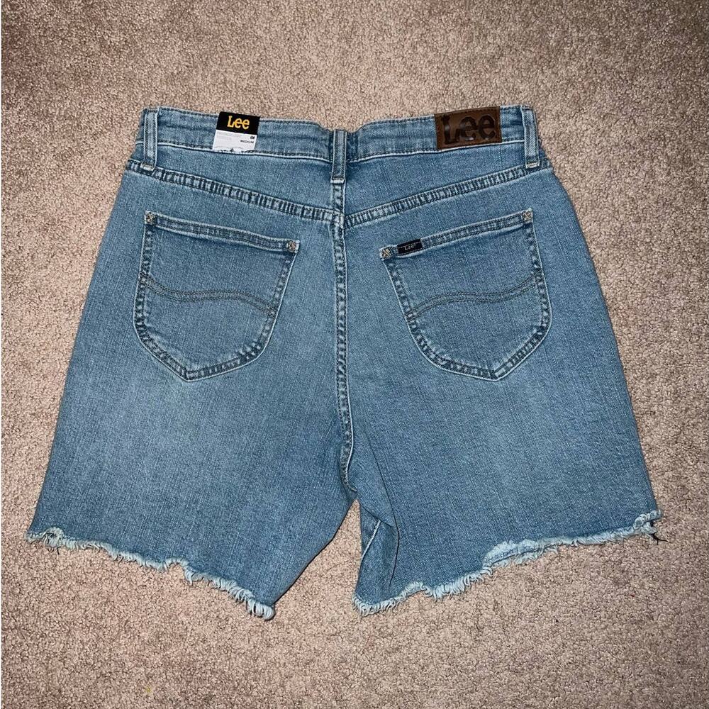 New Lee Mid Rise Boyfriend Short Progress Light size 6M - Picture 6 of 7